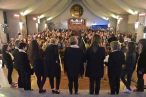 Serata in chiesa al Gesù Risorto per una manifestazione delle corali di vari parrocchie di Salerno e limitrofi.